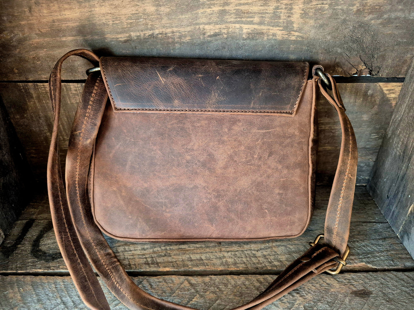 Image of Leather Crossbody Handbag – Women